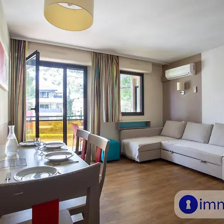 Air-conditioned In With Swimming Pool Apartamento *