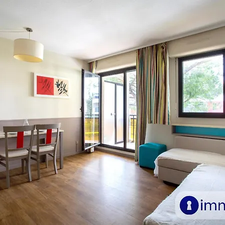 Daire Air-conditioned In With Swimming Pool *