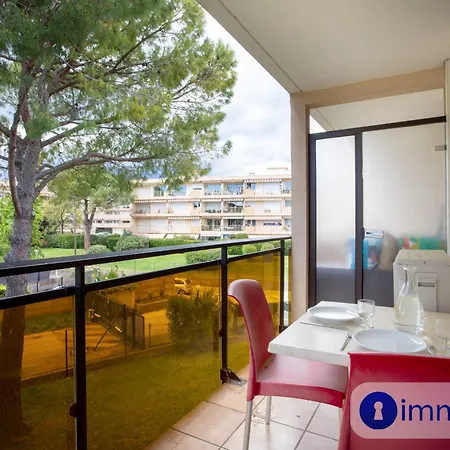 Air-conditioned In With Swimming Pool * Mandelieu